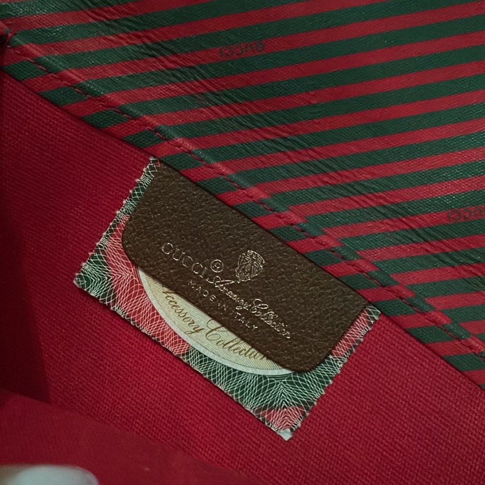 Gucci - Picture 3 of 4